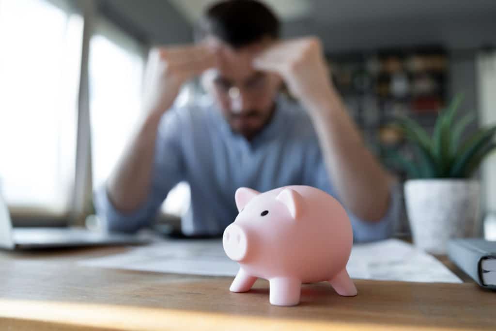 Errors in pay force younger workers to rely on high-cost credit