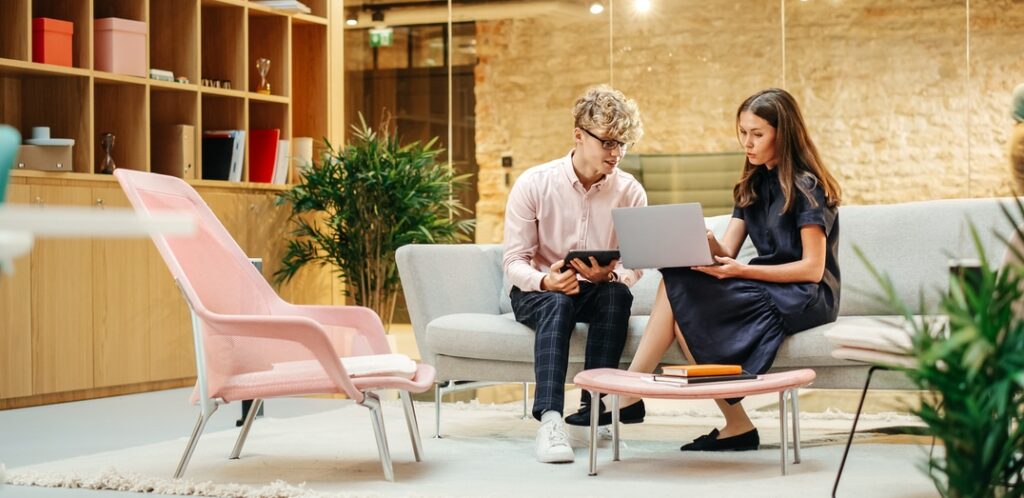 Talking Back: How to give employee feedback in a way so they will listen